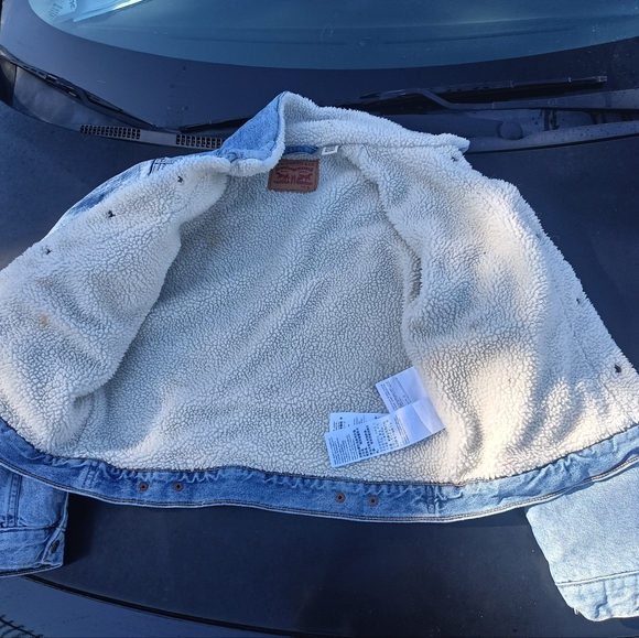 Women Y2k Levis Sherpa Coat - Picture 2 of 13